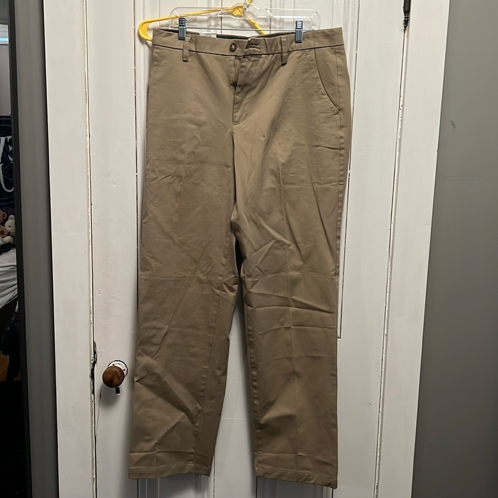 Men’s Khaki pants